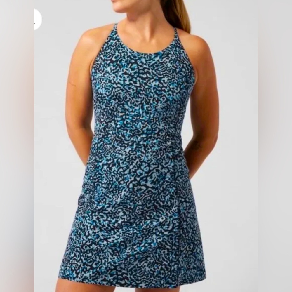 ATHLETA infinity dress, built in shorts, black, grey and blue print, size small